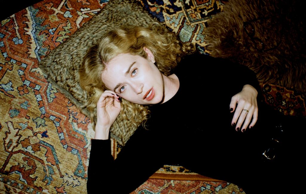 "Le cose si perdono se dici troppo"