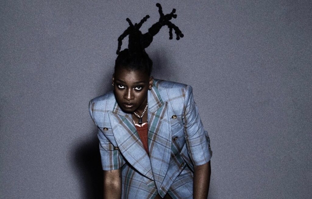 Little Simz - Recensione di "Lotus": una resa dei conti grezzi di Rap's Quiet Warrior