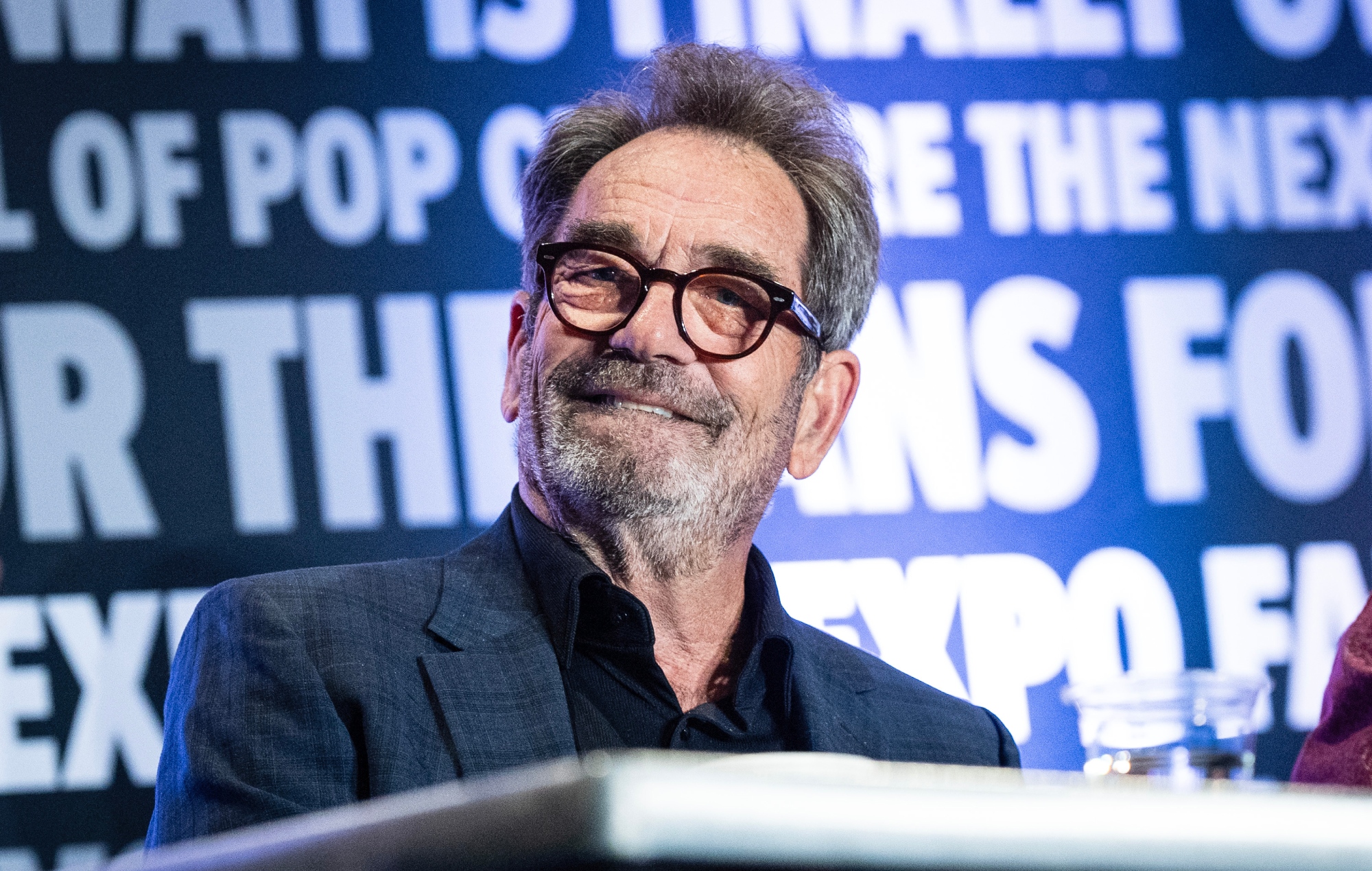 Huey Lewis dice che non "rinunciare" alla registrazione della perdita dell'udito