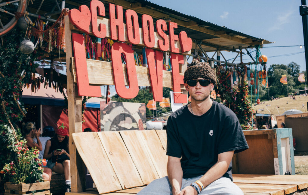 Wunderhorse Rifletti sul successo di "Midas" e parla nuova musica a Glastonbury 2025