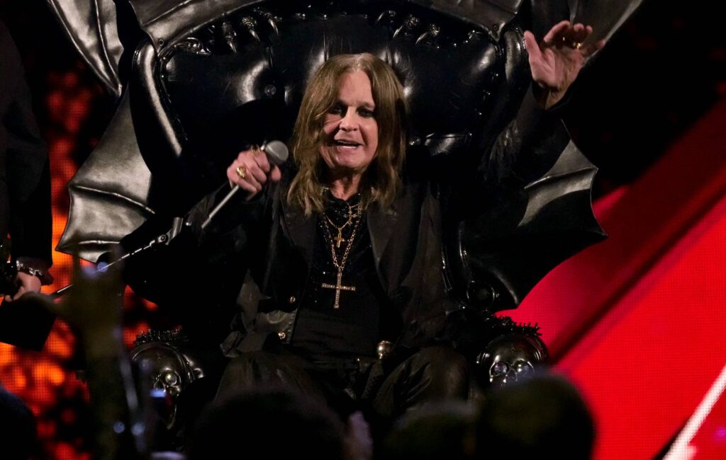 Guarda Black Sabbath Play Final Show a Villa Park a Birmingham