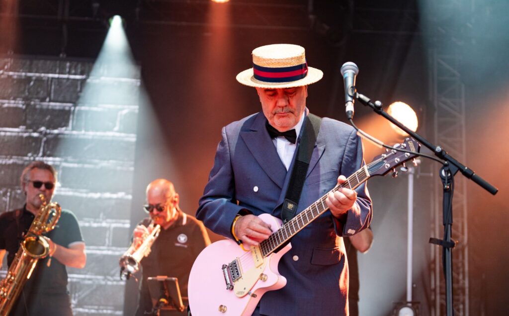 Chris Foreman, chitarrista della follia, rivela di avere una diagnosi incurabile del cancro del sangue