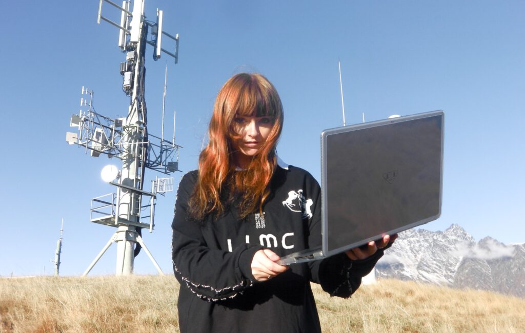 'I Love My Computer' è l'album dei sogni elettrici di Ninajirachi