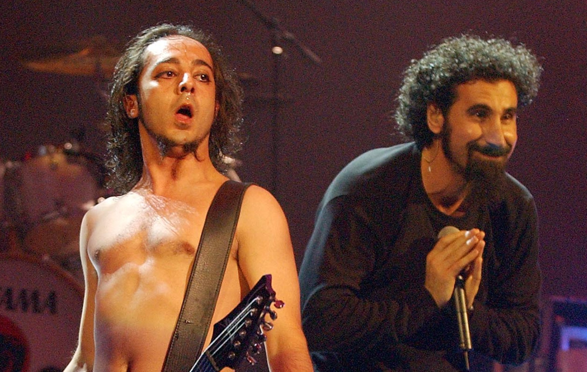 Sistema di un sostituto previsto di un down per Serj Tankian "suonava alla grande" ma non si sentiva bene, dice Daron Malakian
