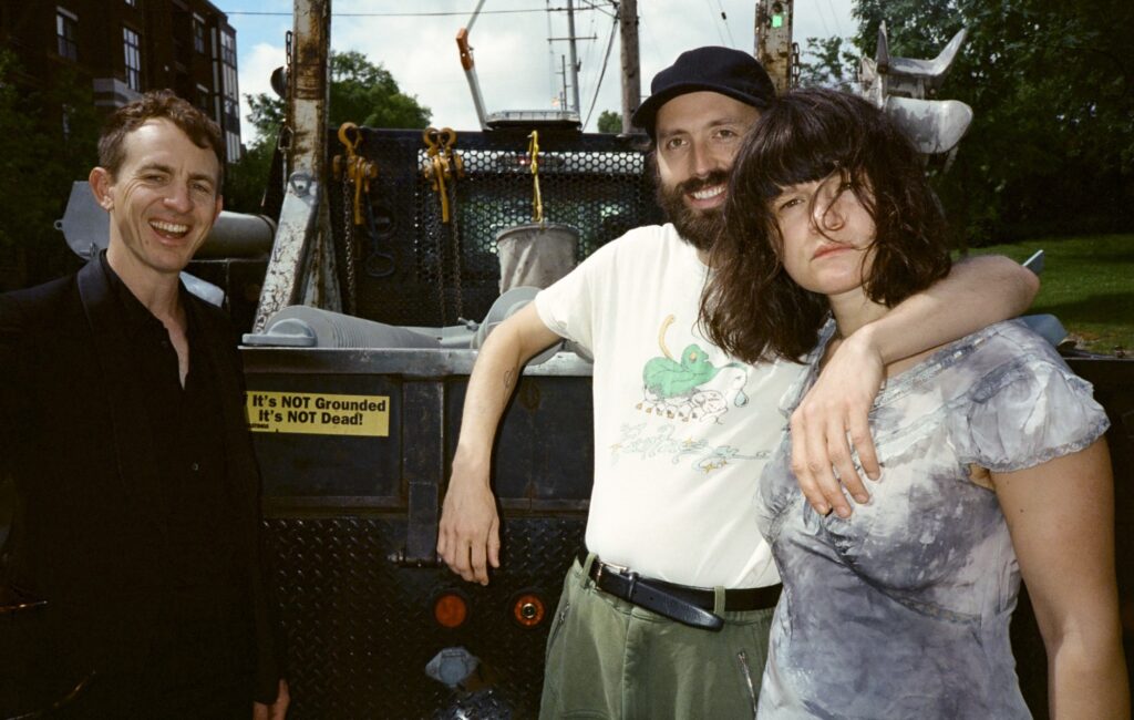 Big THIED - Recensione di 'Double Infinity': un perno sorprendente e pieno di sentimento dei rocker indie di culto