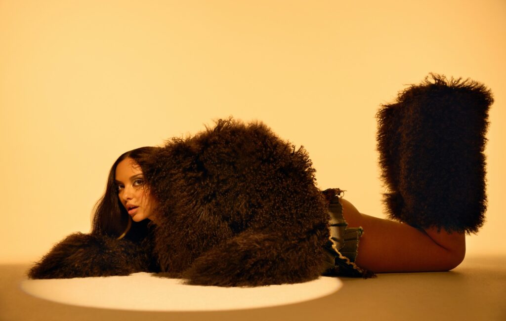 Jade - "Questo è Showbiz Baby!" Recensione: Pop's Star Student è pronto per i grandi campionati