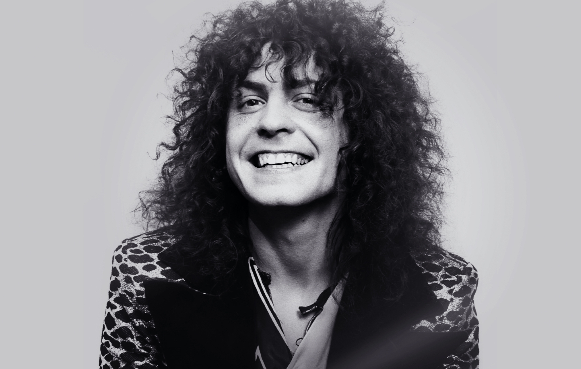 Dai un'occhiata a Lost T. Rex Song "I'm Dazed" mentre Marc Bolan riceve la targa blu a Londra