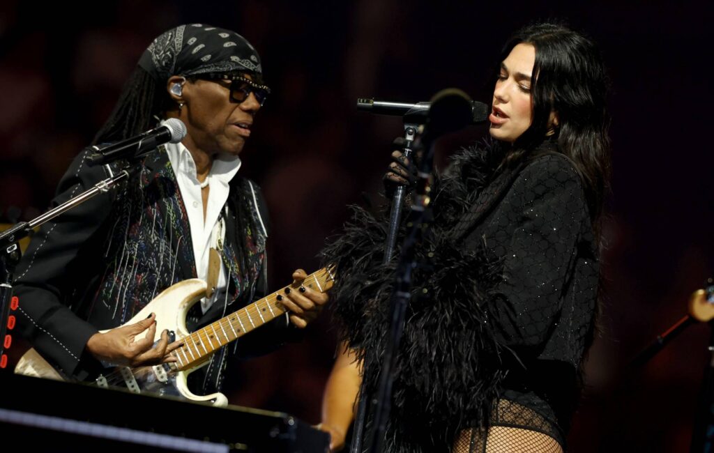 Guarda Dua Lipa suonare "Le Freak" di Chic con Nile Rodgers in Madison Square Garden