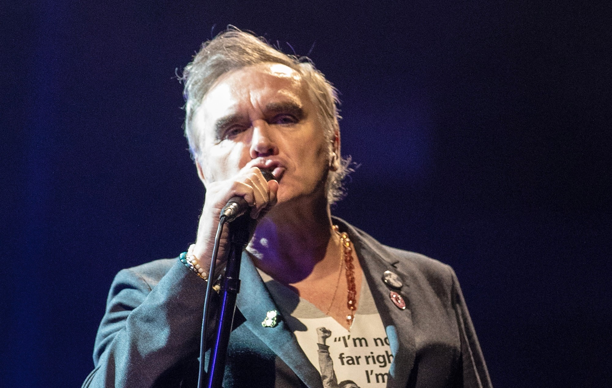 Morrissey, "bruciato da qualsiasi connessione con Marr, Rourke, Joyce", vuole vendere tutti i suoi interessi commerciali negli Smiths