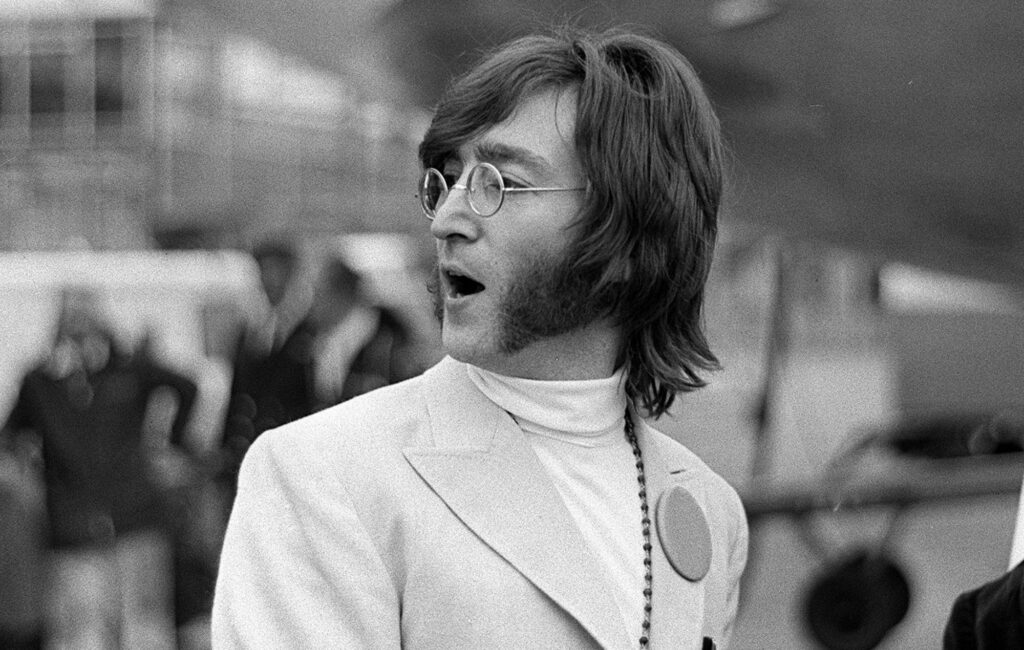 Perché John Lennon "si è risentito" è nei Beatles, secondo il figlio Sean