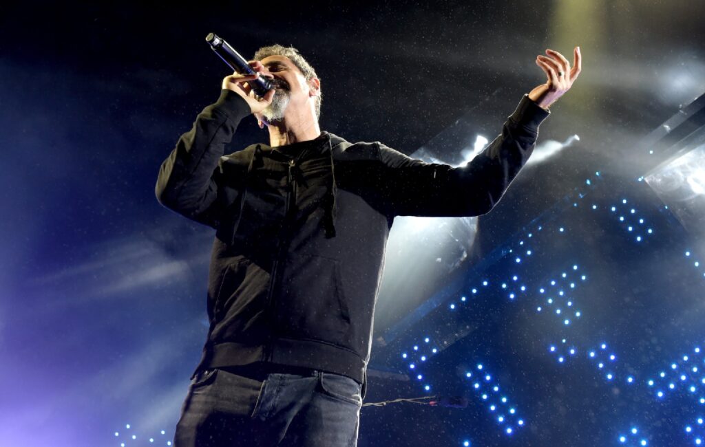 Sembra che il sistema di un down stia prendendo in giro un tour nel Regno Unito ed europei