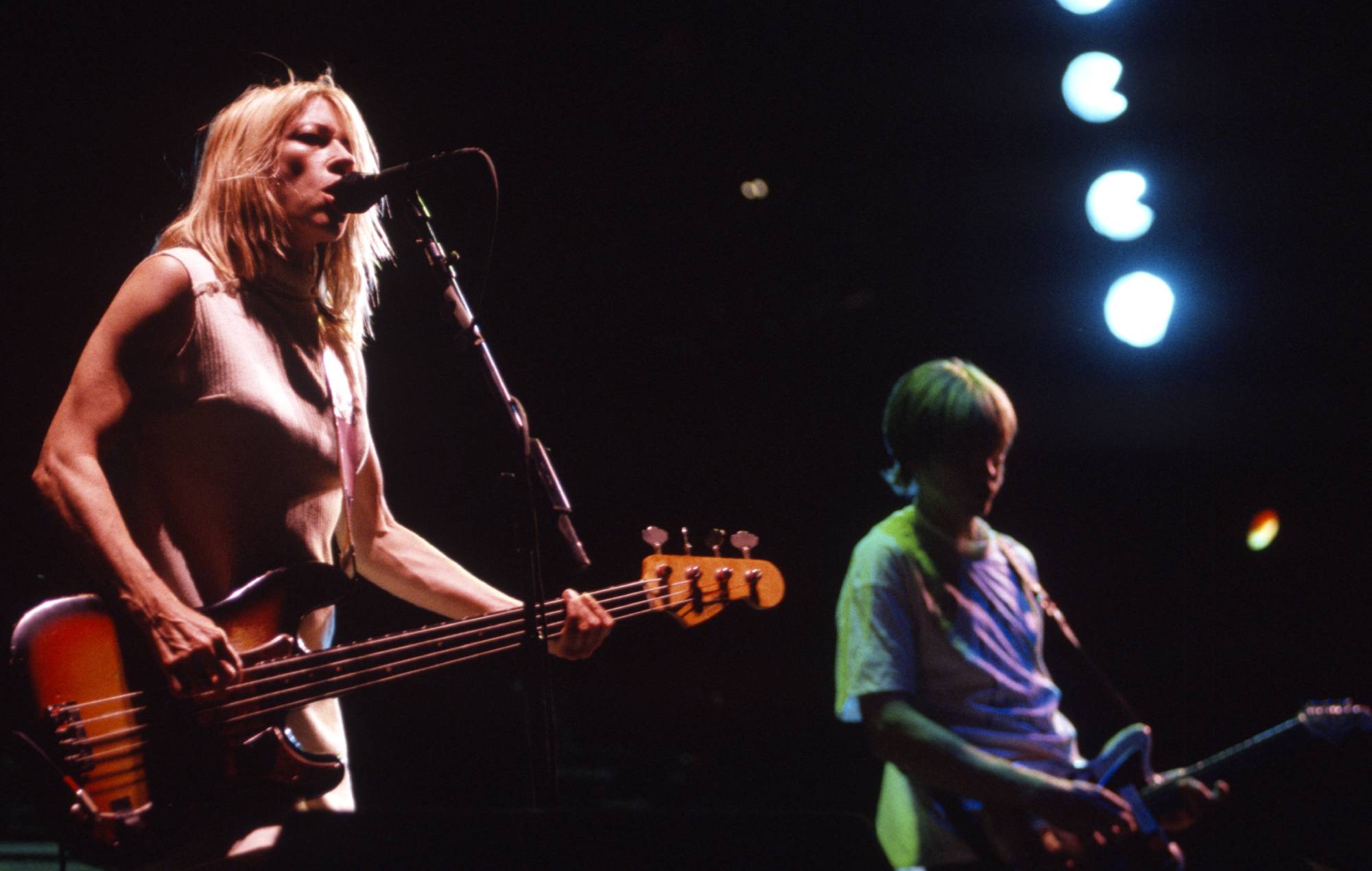 Sonic Youth Tease 2026 Notizie mentre celebrano il 30 ° anniversario di "Washing Machine"