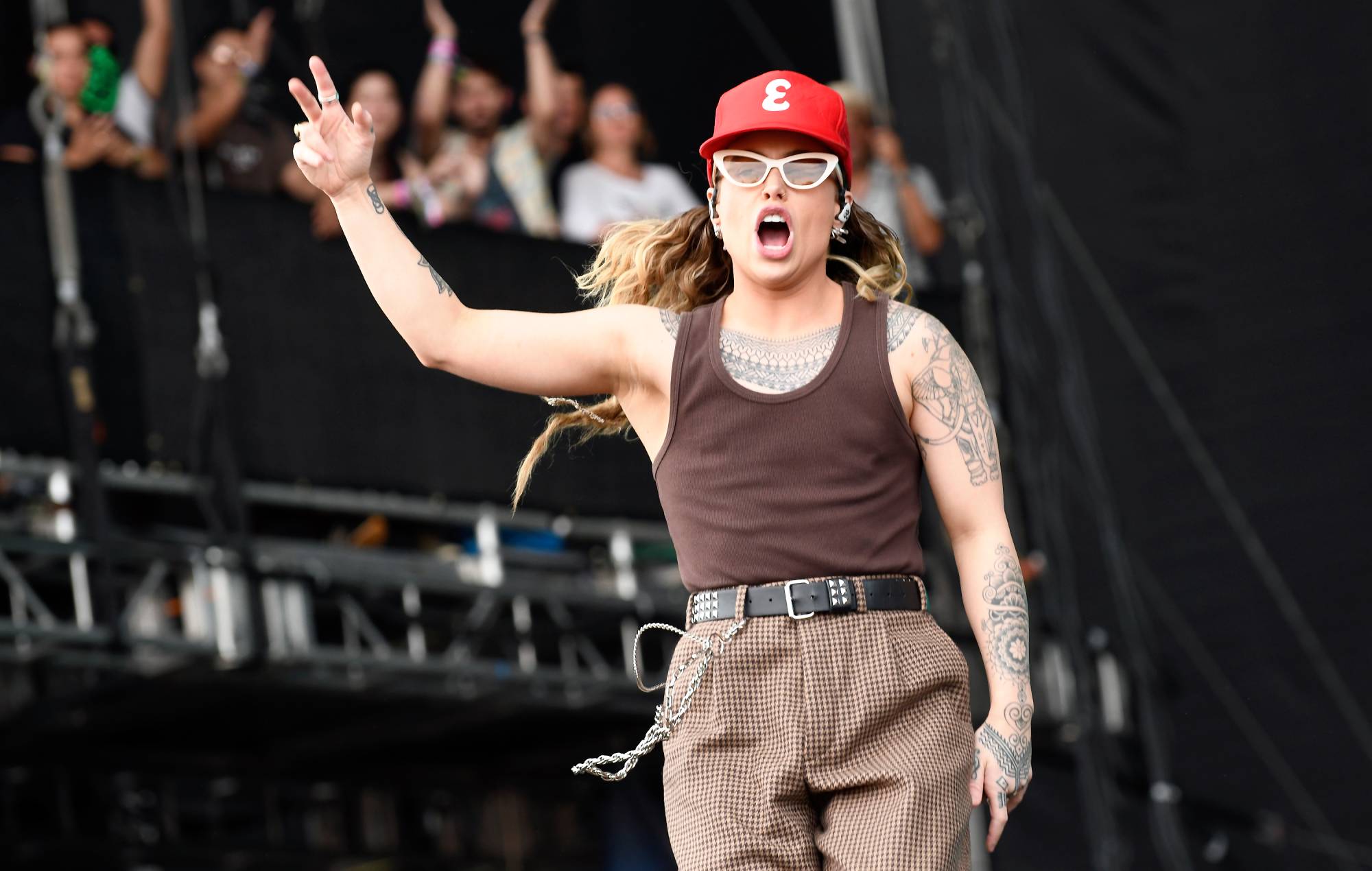 Tash Sultana annuncia il 2026 "Return to the Roots" UK e European Arena Tour