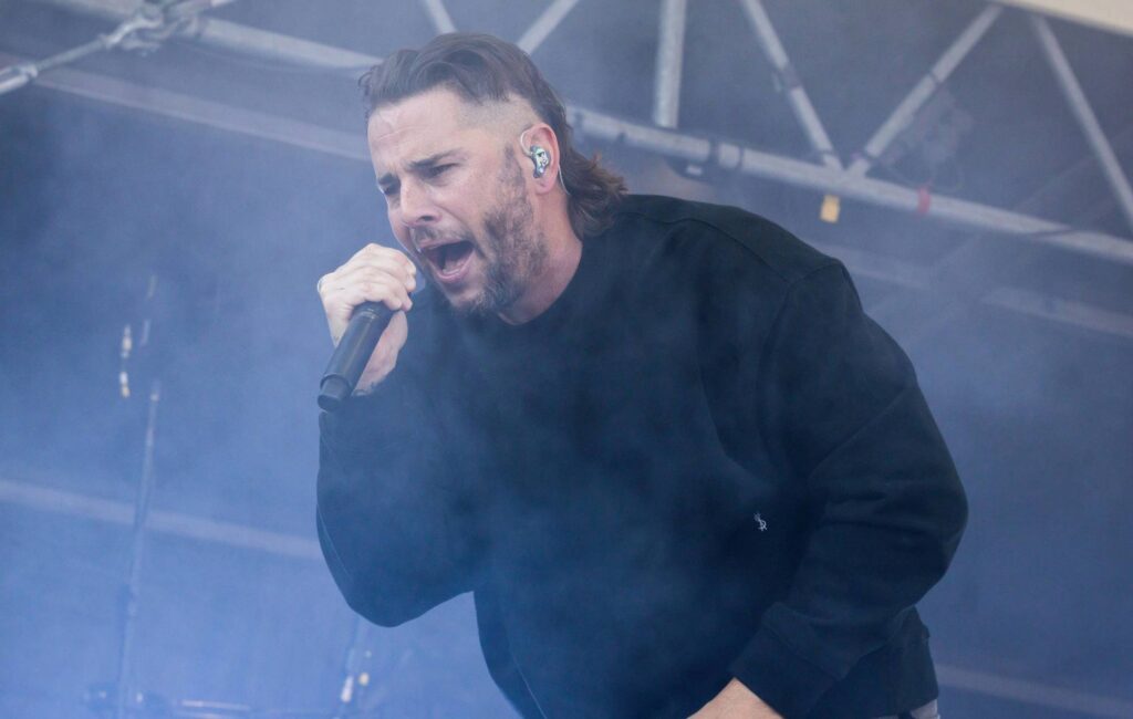 Venged Sevenfold Postpone Latin American Tour a causa di M. Shadows Vocal Injury