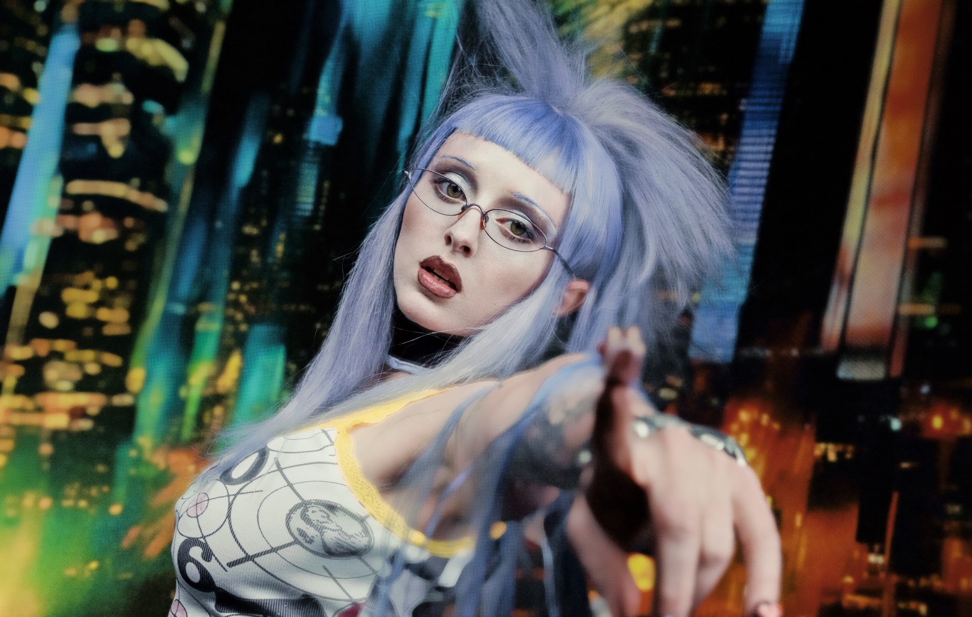 Ashnikko – Recensione 'Smoochies': come intercettare la conversazione più scioccante al ristorante