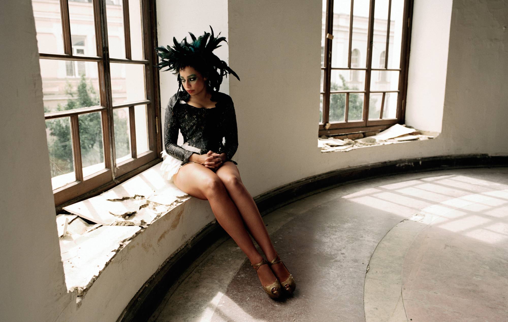 Ascolta il nuovo potente singolo di Celeste "Time Will Tell"