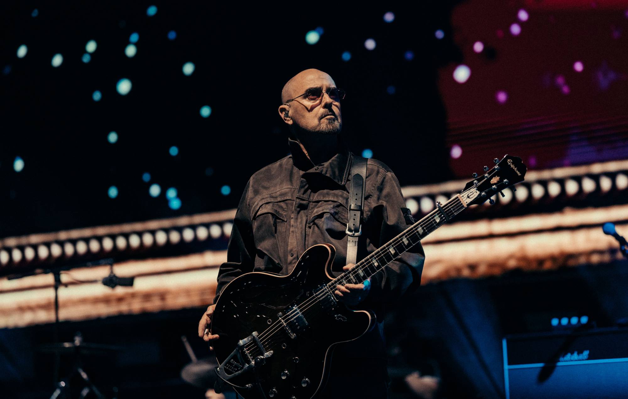 Bonehead da prendere "pausa pianificata" dal tour di riunione di Oasis mentre condivide la diagnosi del cancro