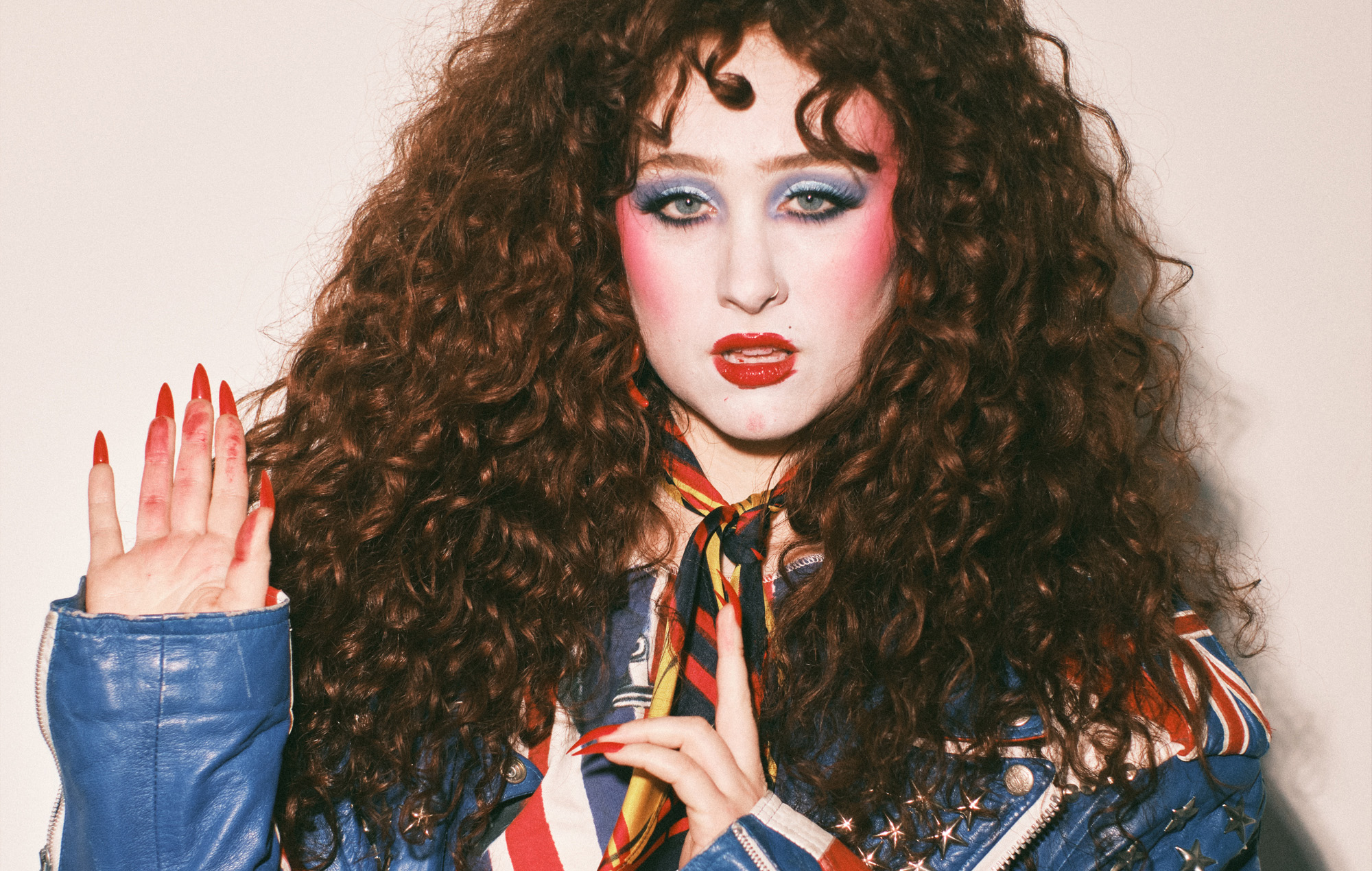 Criteri ottimizzati per omettere atti con "profilo pubblico significativo" dopo la reazione di Chappell Roan