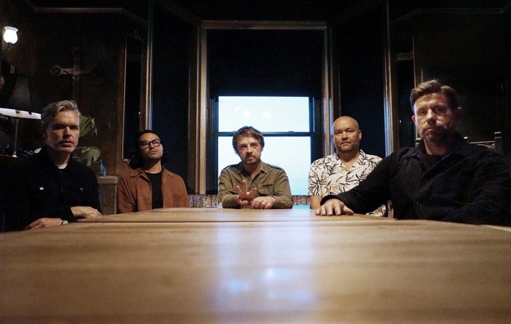 Gli Hope Of The States condividono il nuovo entusiasmante singolo "Billboard Mountain" e annunciano la ristampa di "The Lost Riots"