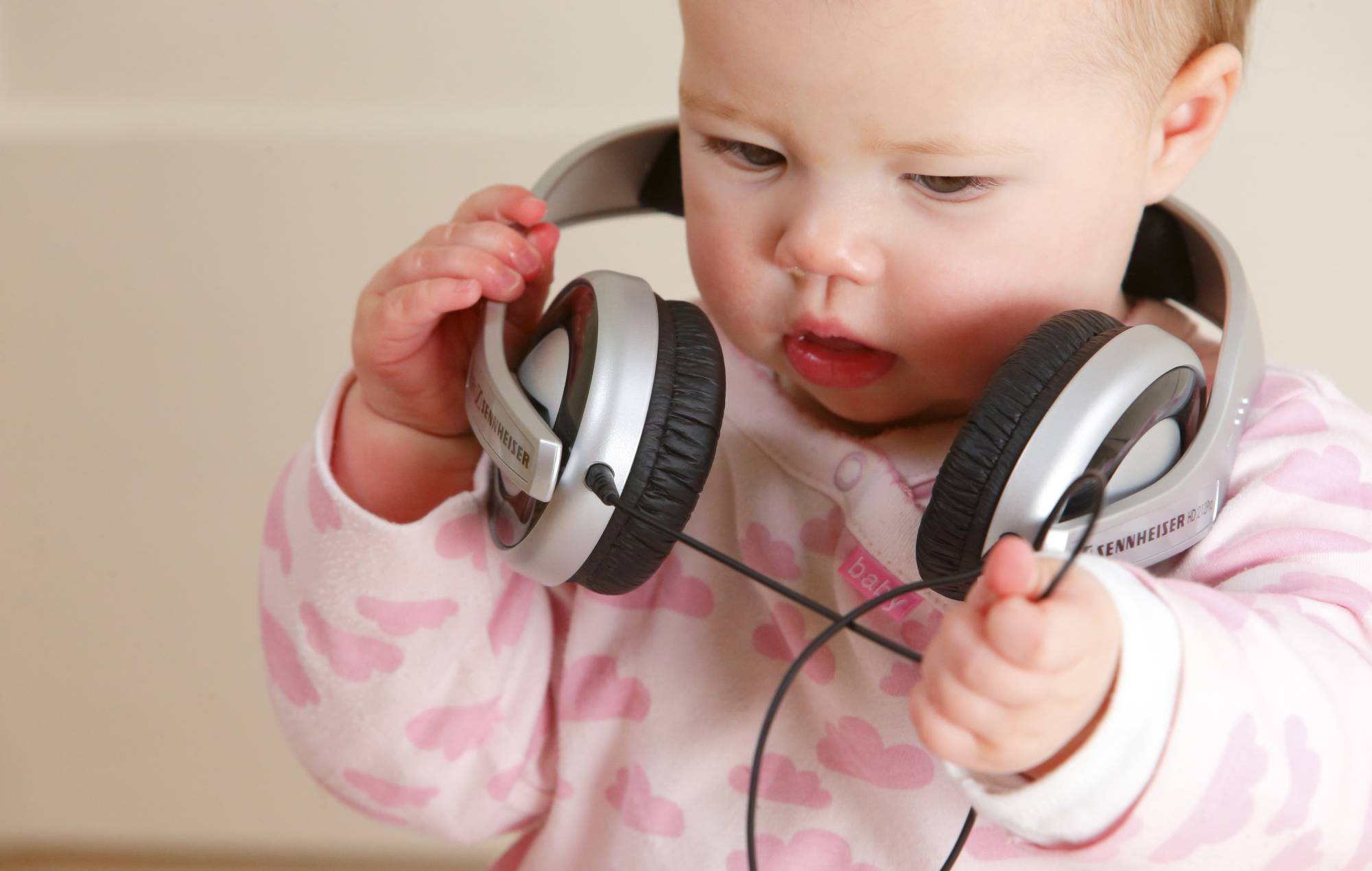 Il produttore dublinese Graham Smyth condivide "Music For Babies To Rave And Sleep To"