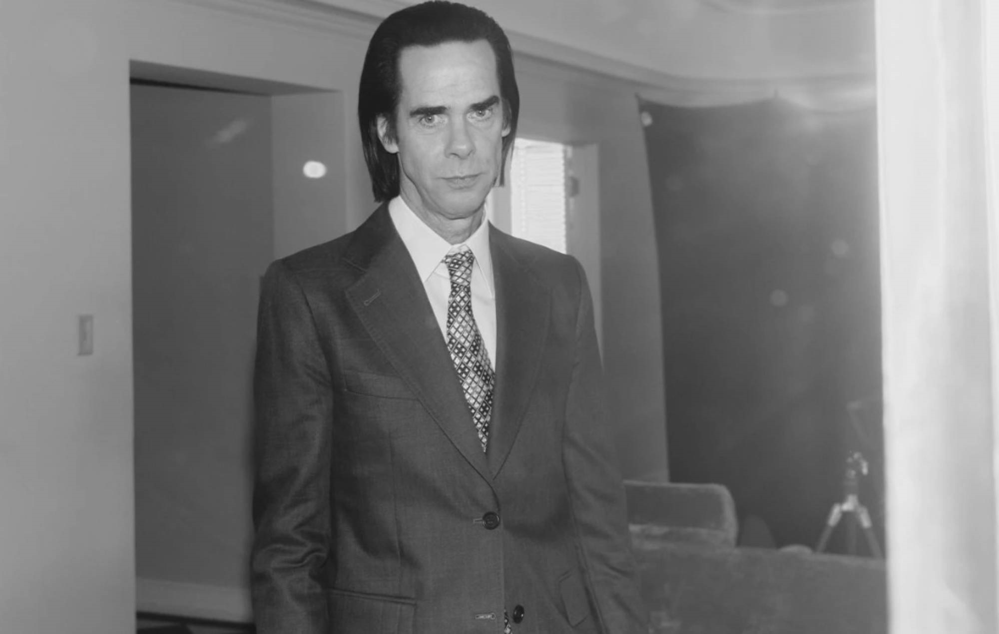 Nuovo documentario "The Veiled World Of Nick Cave" per esplorare la sua "influenza duratura e il suo impatto unico"
