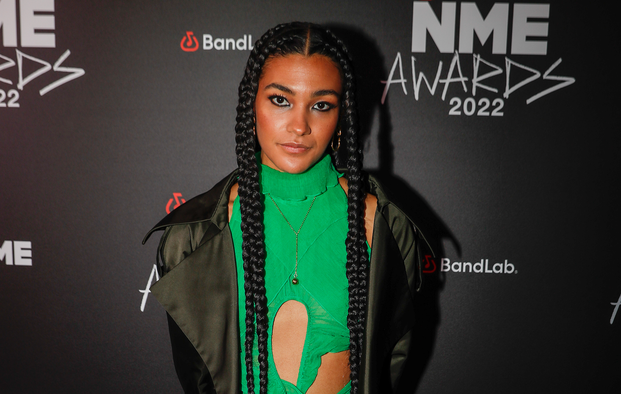 Olivia Dean, Brandi Carlile e Sombr annunciati come ospiti musicali di "SNL".