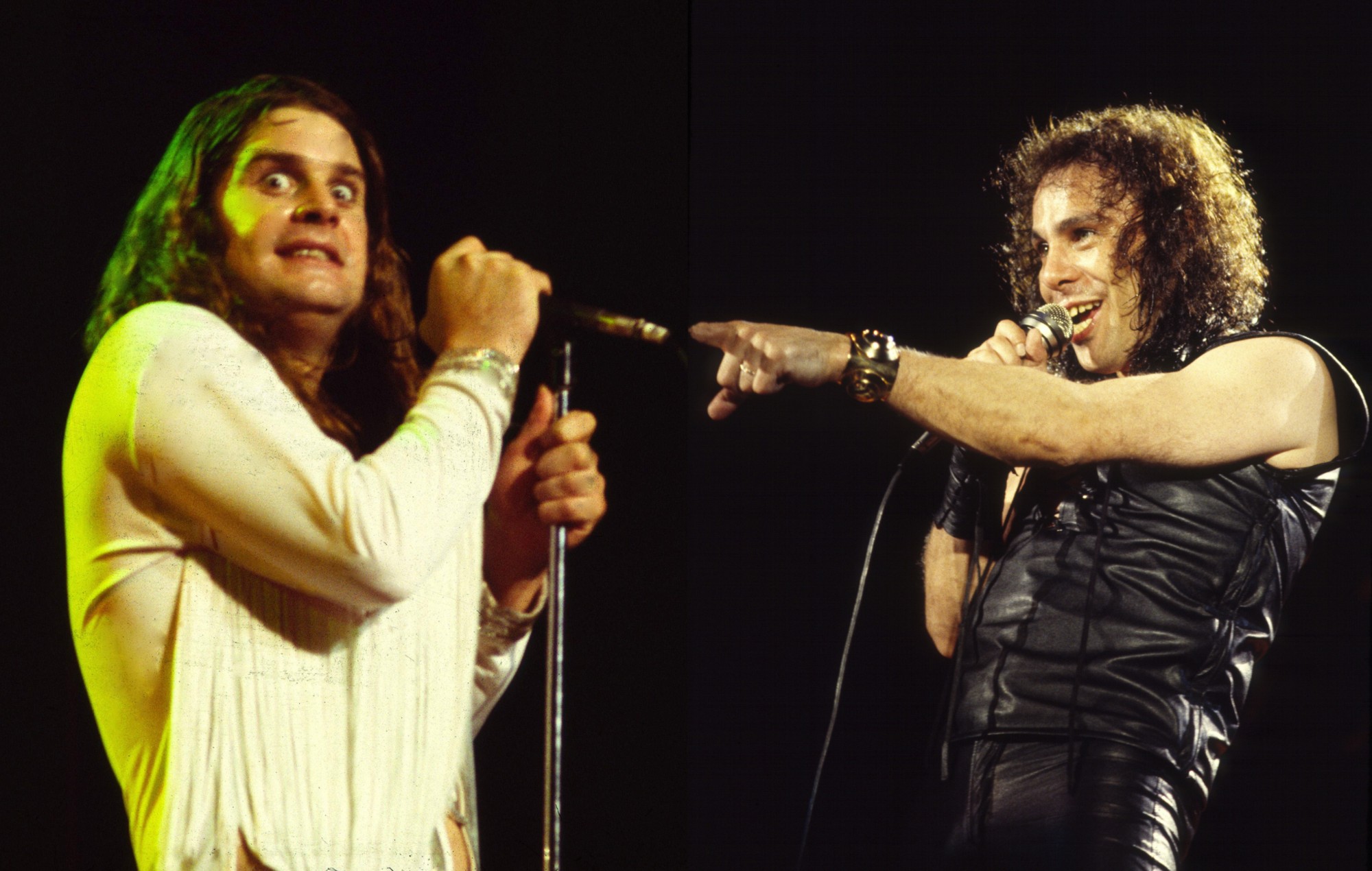 Ozzy "ha cercato di pugnalare" Ronnie James Dio al loro primo incontro, afferma Sharon Osbourne
