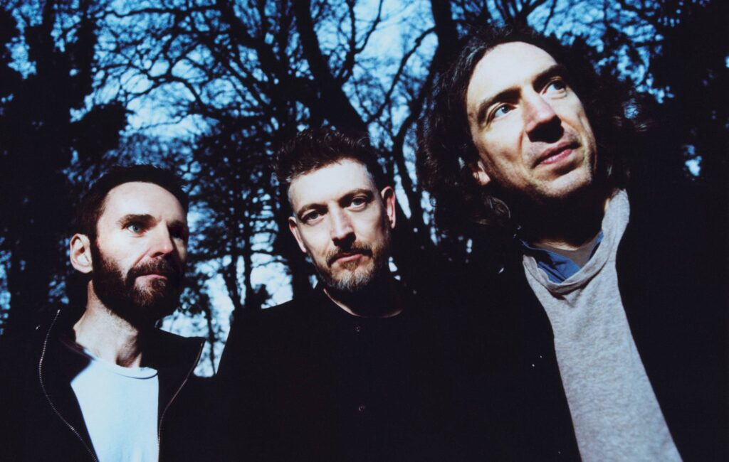 Snow Patrol annuncia il tour del Regno Unito e dell'Irlanda Summer 2026, tra cui London Crystal Palace Park Show