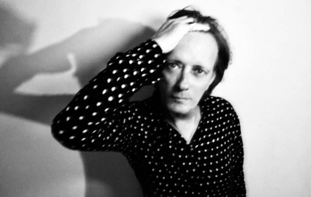 The Cure's Roger O'Donnell su Beating Cancer, il nuovo album solista "Proiections" e What's Next