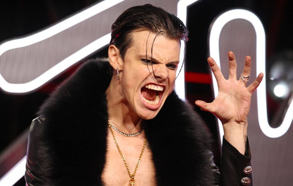 Yungblud rivela gli artisti che vorrebbe nel supergruppo dei suoi sogni