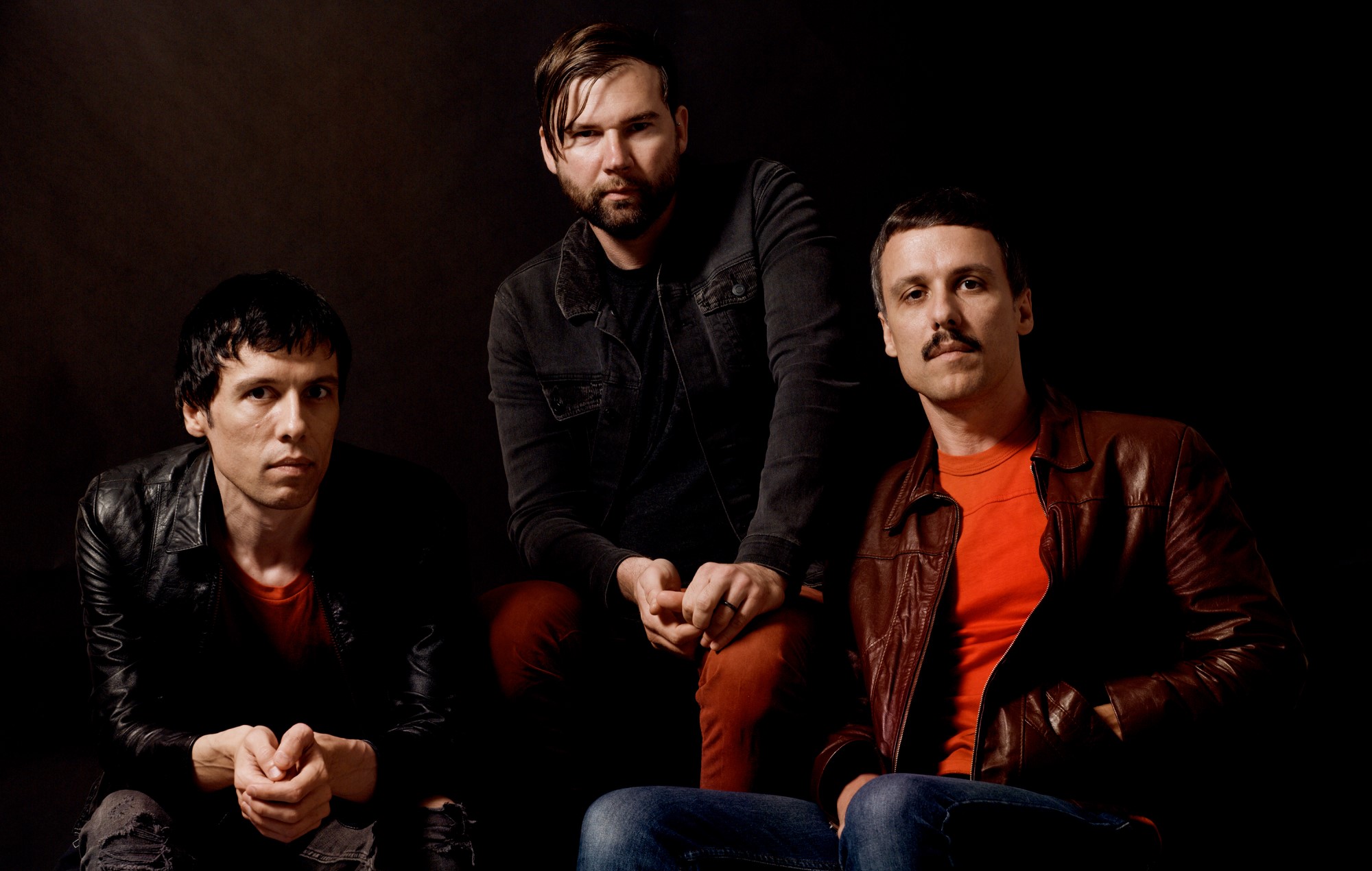 The Cribs – Recensione di 'Selling A Vibe': c'è ancora vita vibrante nei sostenitori dell'indie