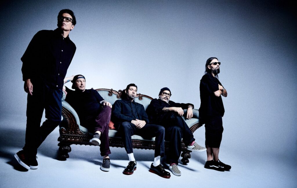 I Deftones vendono la maggior parte dei diritti di pubblicazione musicale alla Warner Music Group