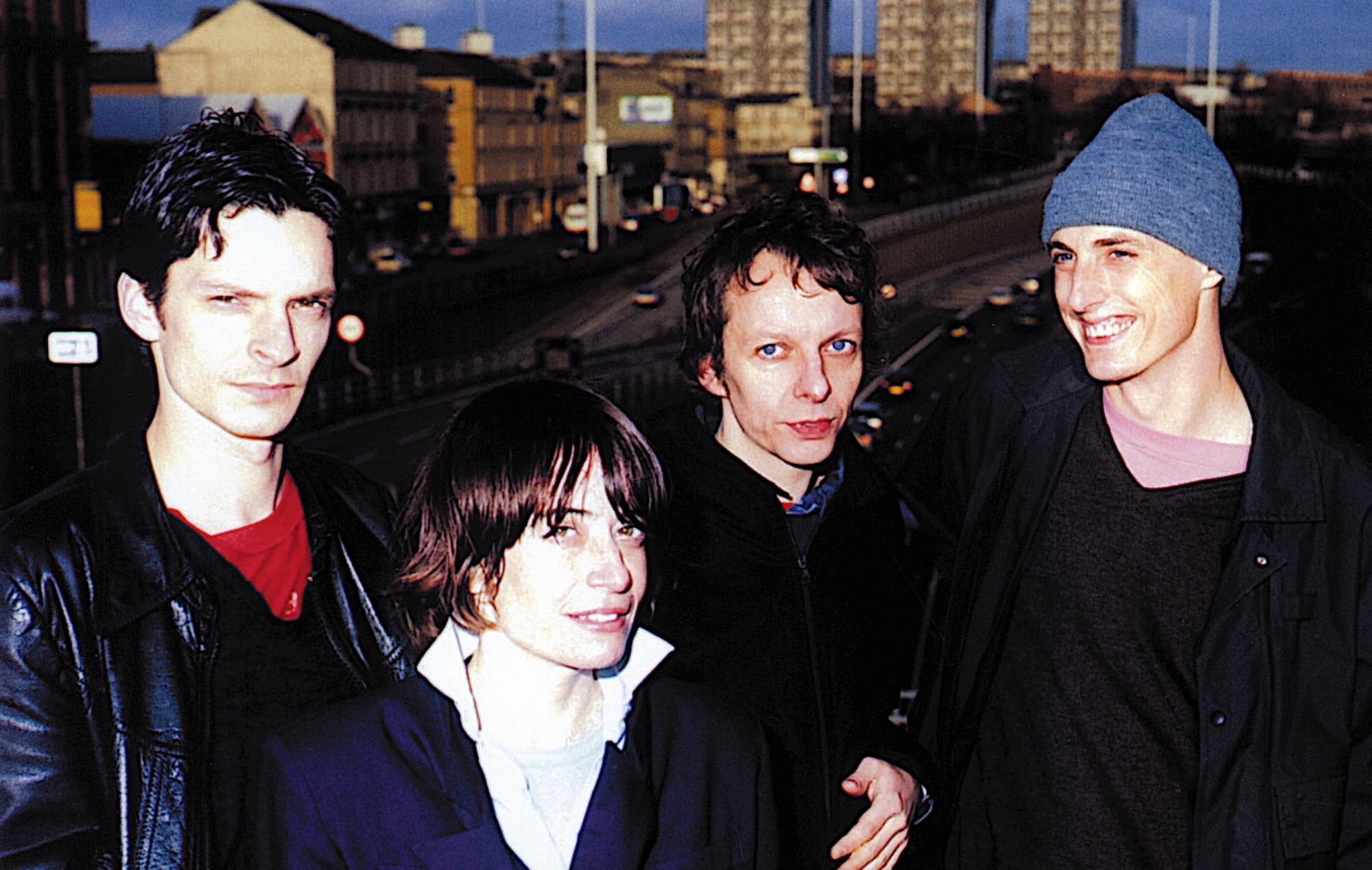 La Rough Trade annuncia enormi piani per il cinquantesimo anniversario per il 2026, incluso il primo spettacolo di Life Without Buildings in quasi 25 anni