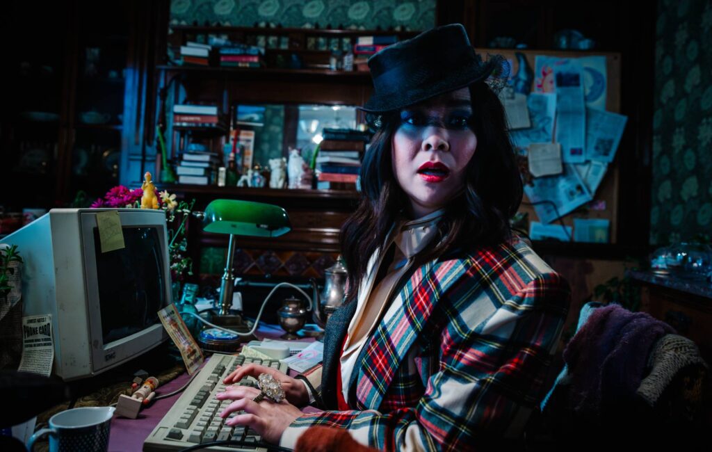 Mitski annuncia il nuovo album "Nothing's About to Happen to Me" con il giocoso singolo "Where's My Phone"