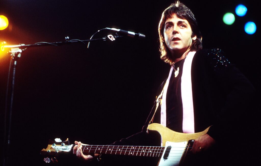 Paul McCartney condivide il trailer e la data di uscita del nuovo documentario post-Beatles and Wings "Man On The Run"