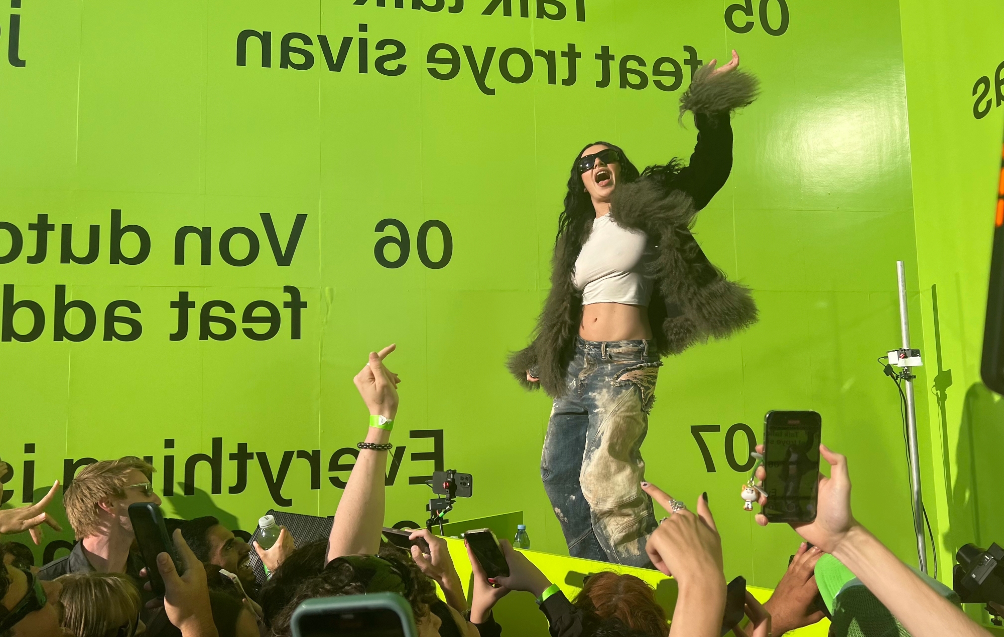 Charli XCX su come 'Brat' ha portato un "nuovo pubblico" che "non mi ha davvero capito"