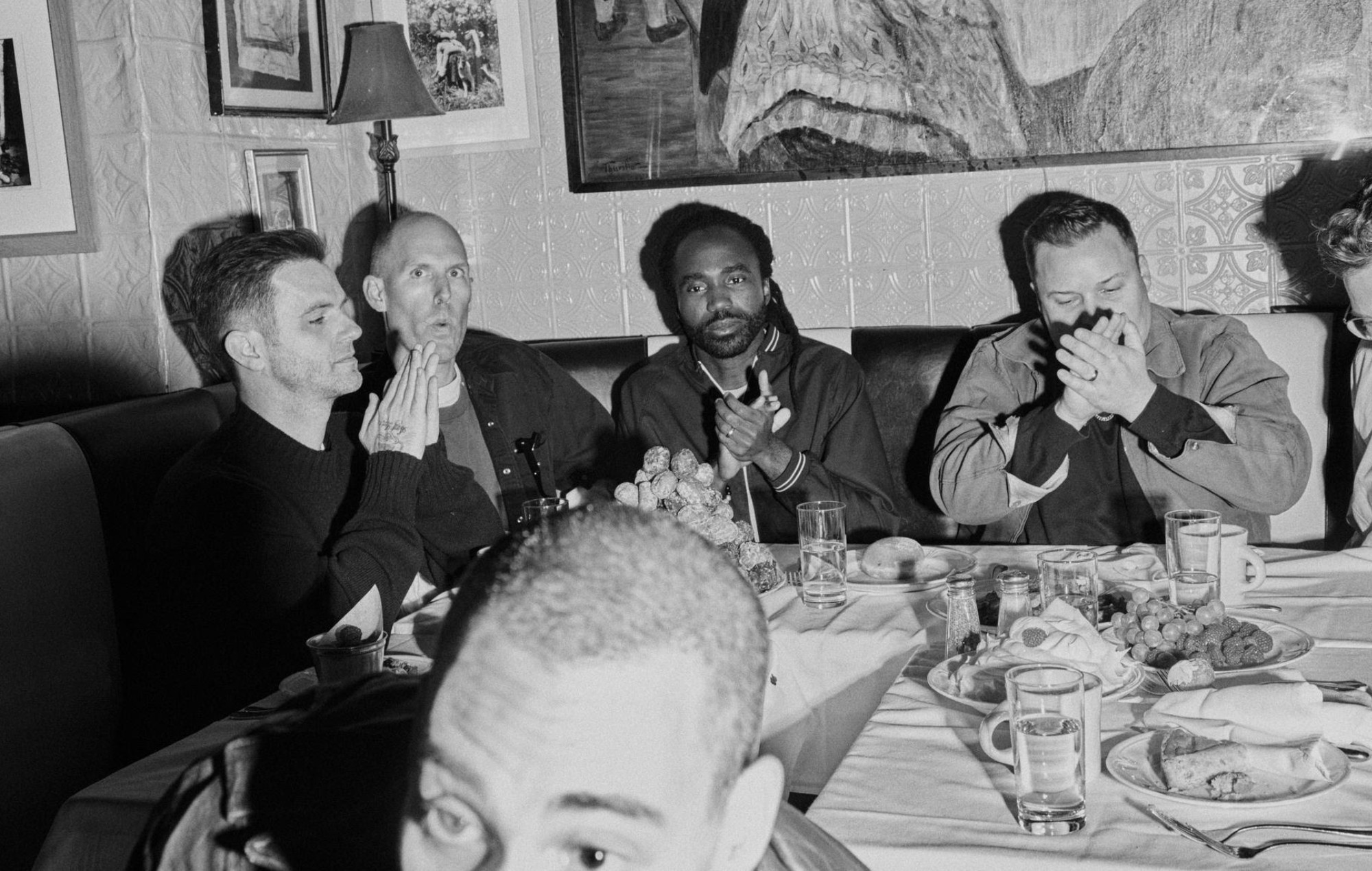 I Bleachers annunciano il nuovo album "Everyone For 10 Minutes" con il singolo "You And Forever"