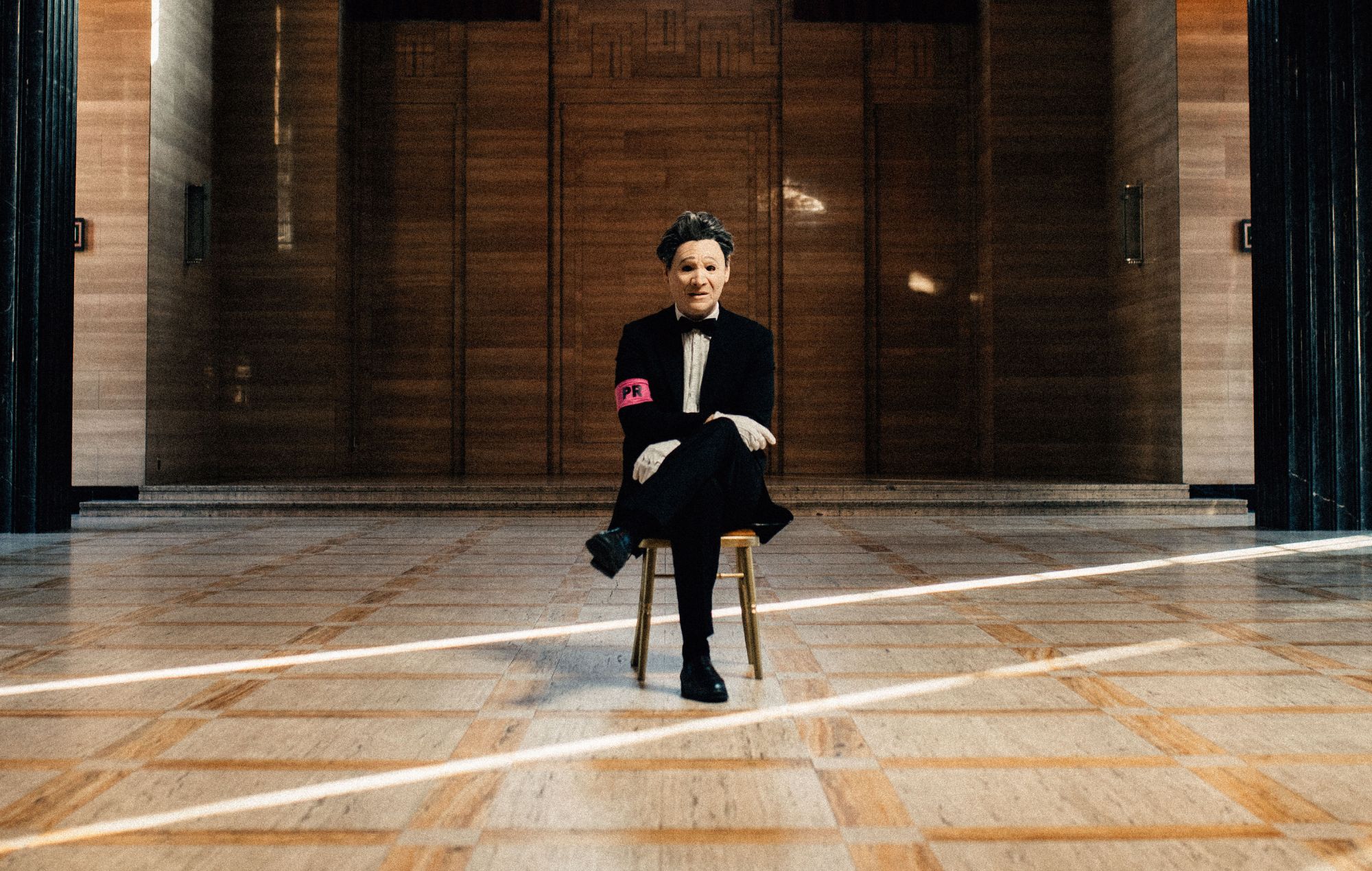 Il Presidente firma per la Atlantic Records e condivide il nuovo emozionante singolo "Angel Wings"