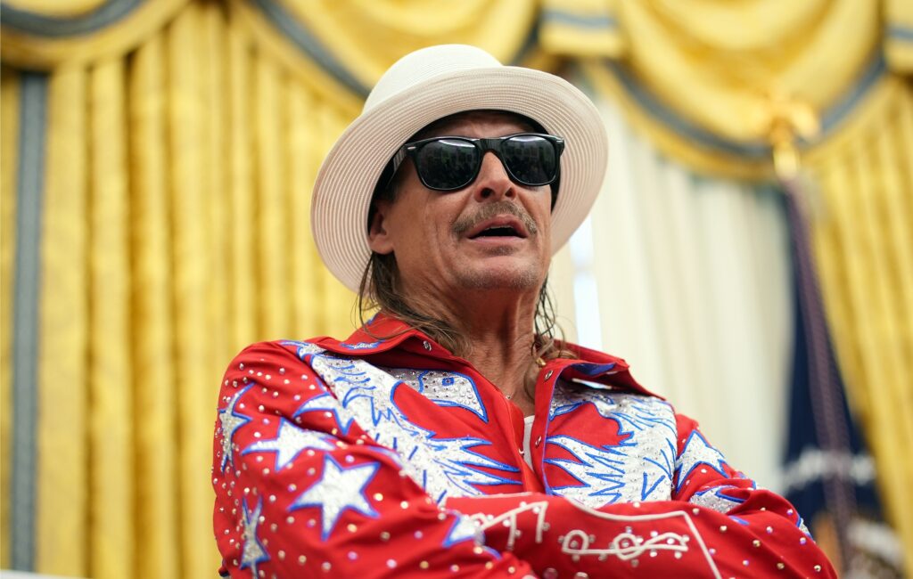 Kid Rock mette in vendita "posti in prima classe" da $ 5.000 per il suo tour "Freedom 250"