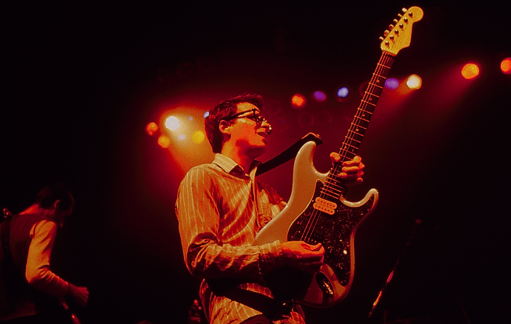 L'album Weezer "1192" appena scoperto, contenente le prime demo e rarità, uscirà il Record Store Day 2026
