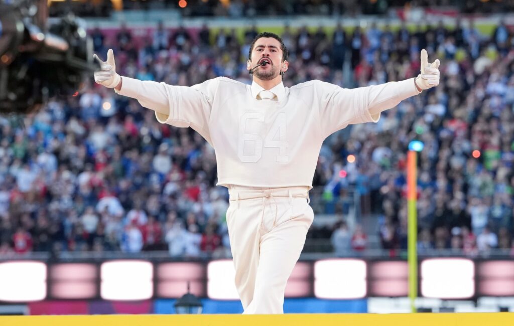Lo spettacolo dell'intervallo di Bad Bunny è al quarto posto nella storia del Super Bowl con 128,2 milioni di spettatori
