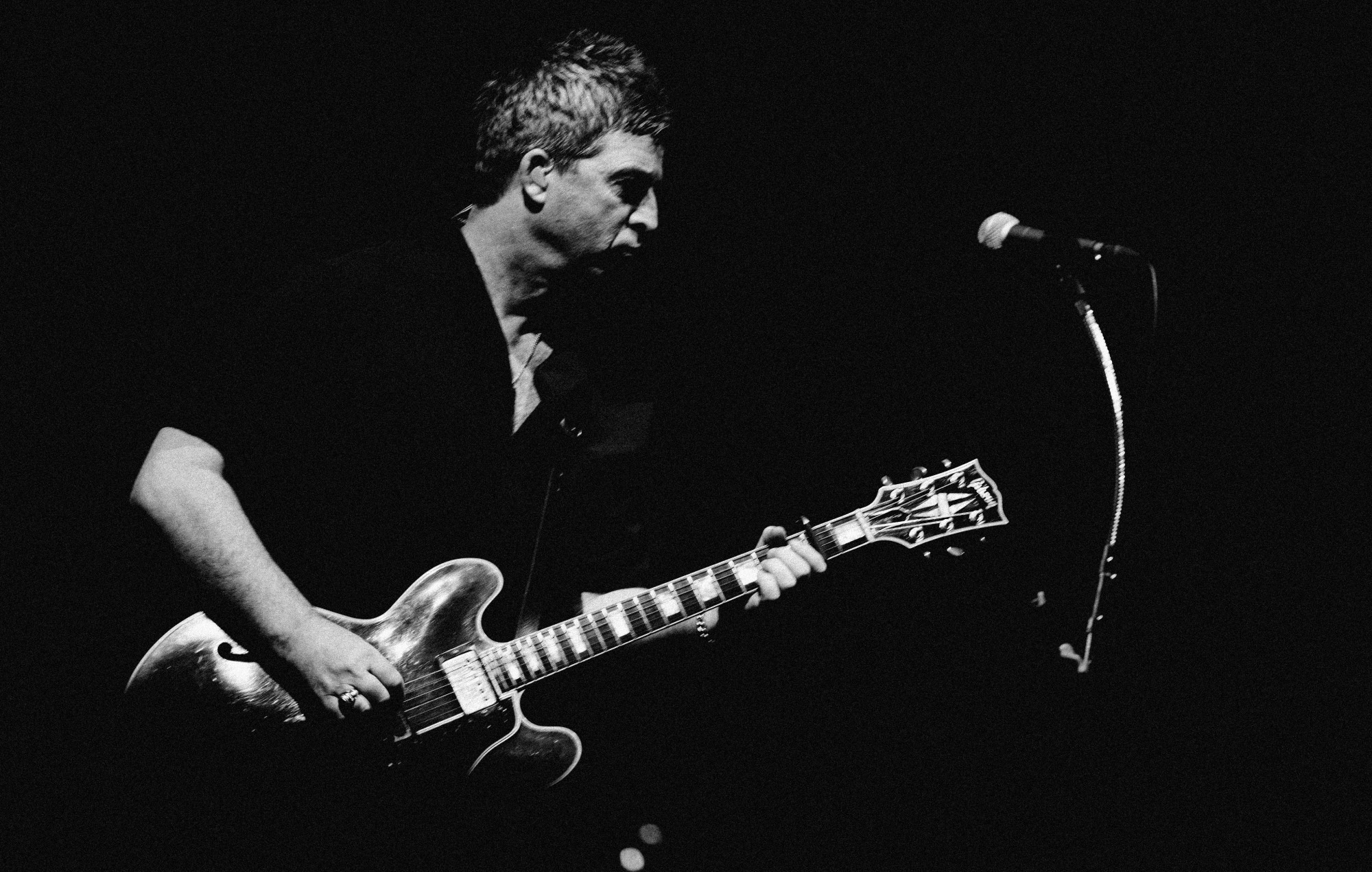 Noel Gallagher parteciperà ai BRIT Awards per nominare il cantautore dell'anno dopo il successo della reunion degli Oasis