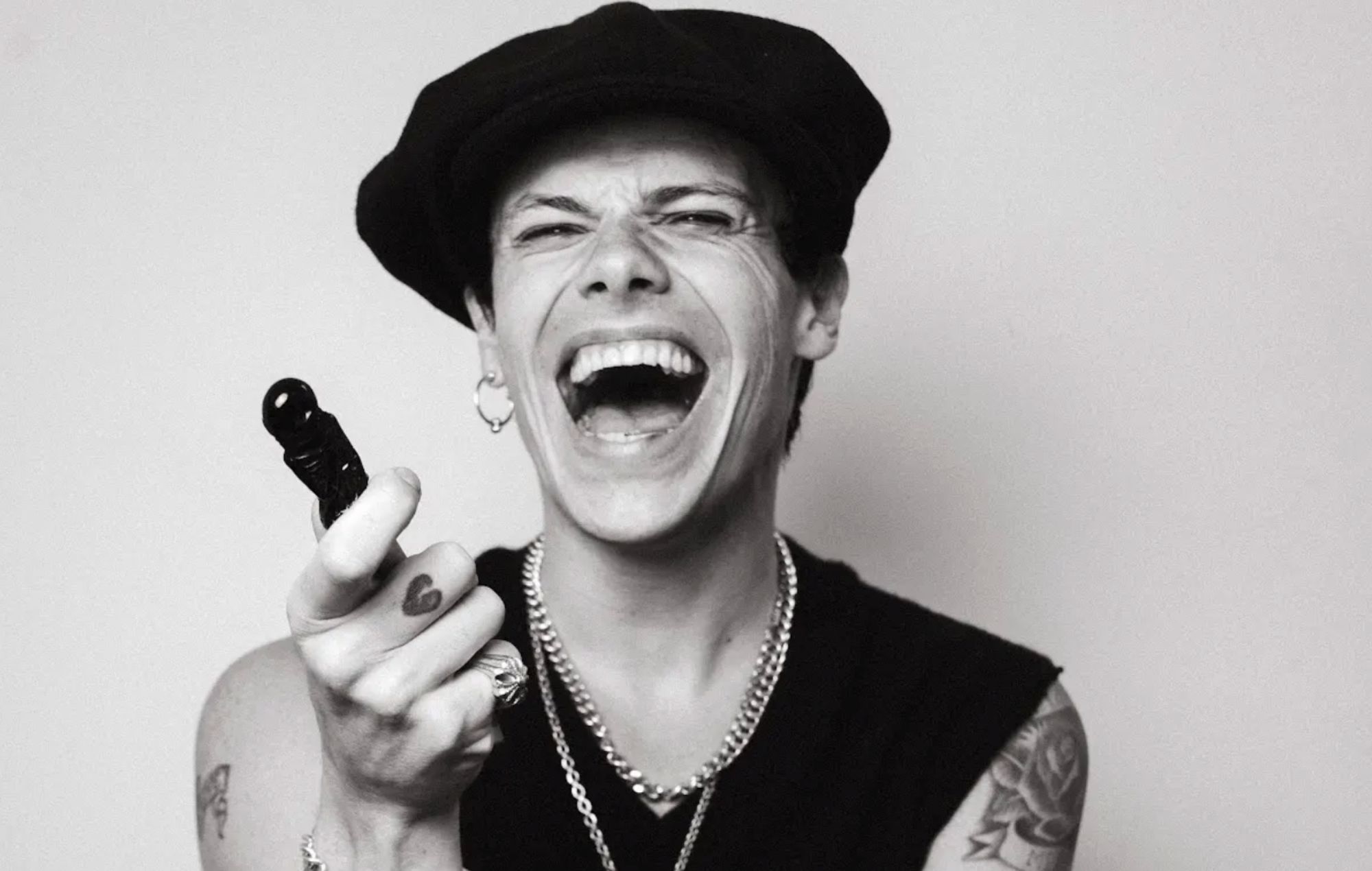 "Si tratta di realizzare che puoi sentirti invincibile quando ti senti davvero te stesso"