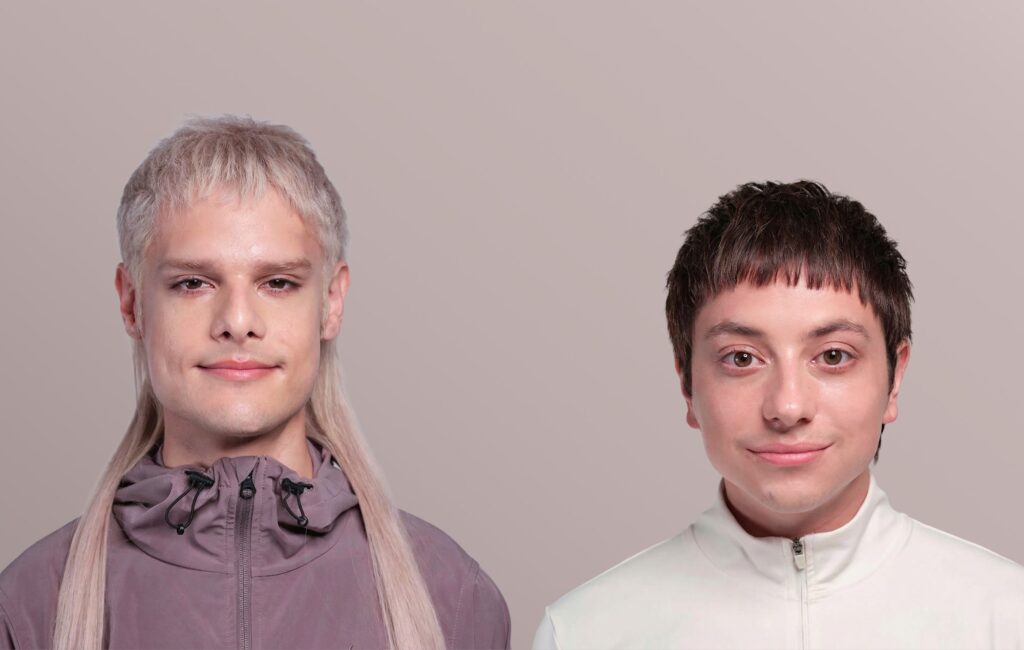 CA7RIEL & Paco Amoroso – Recensione 'Free Spirits': una corsa senza sosta attraverso la fama e la fatica