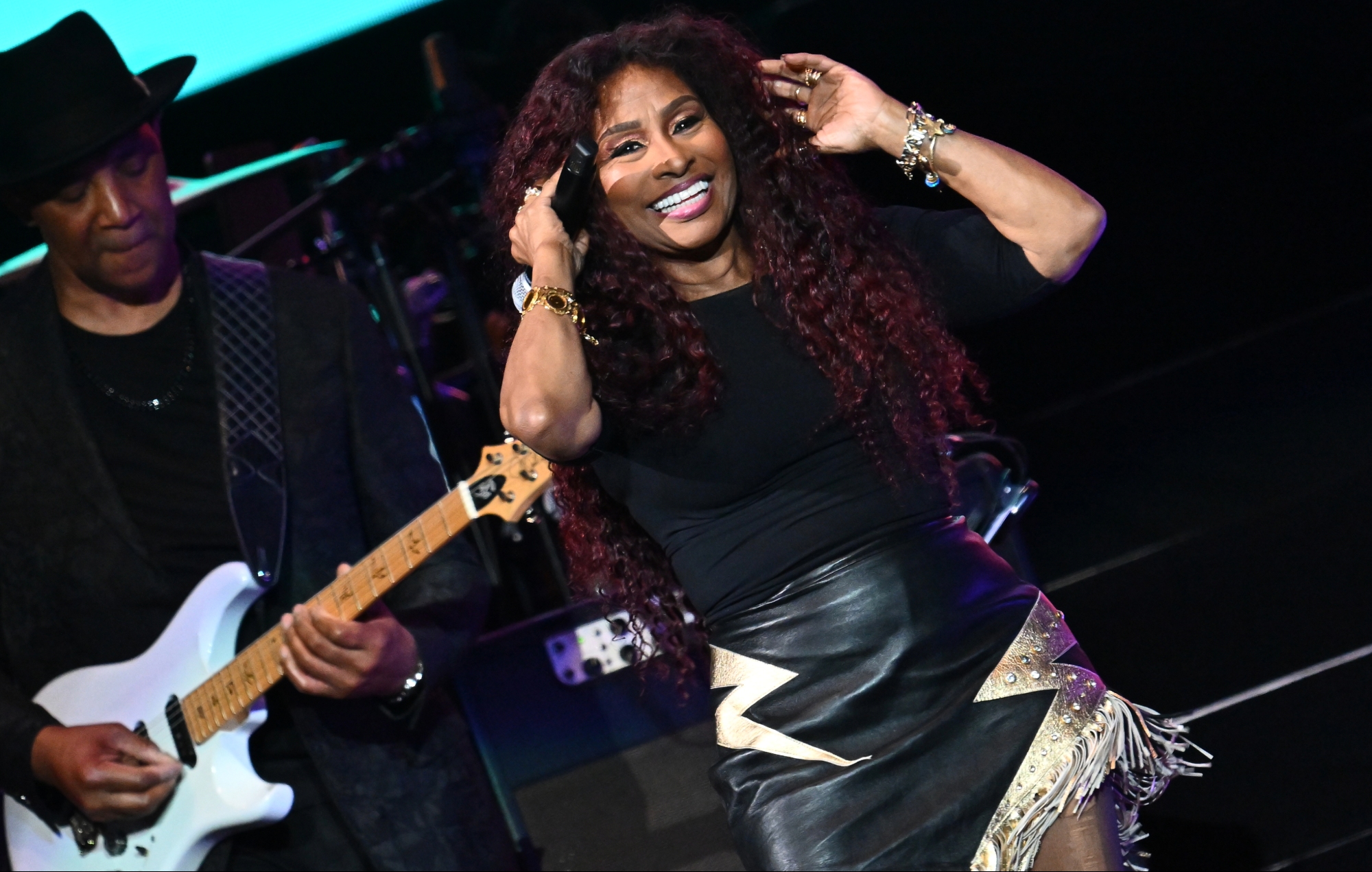 Chaka Khan dice che le pop star di oggi usano "glutei e parti del corpo" per "compensare ciò che non hanno"