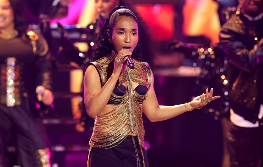 Chilli di TLC afferma di "non essere MAGA" dopo le segnalazioni di donazioni alla campagna di Trump