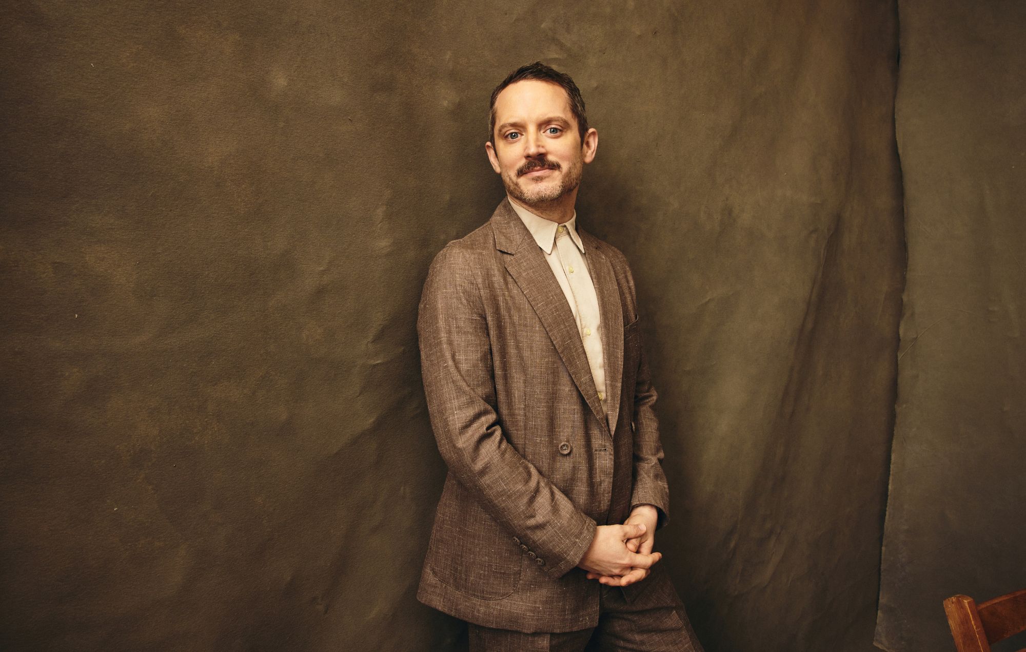 Elijah Wood come DJ alla "vera e propria esperienza rave de Il Signore degli Anelli"