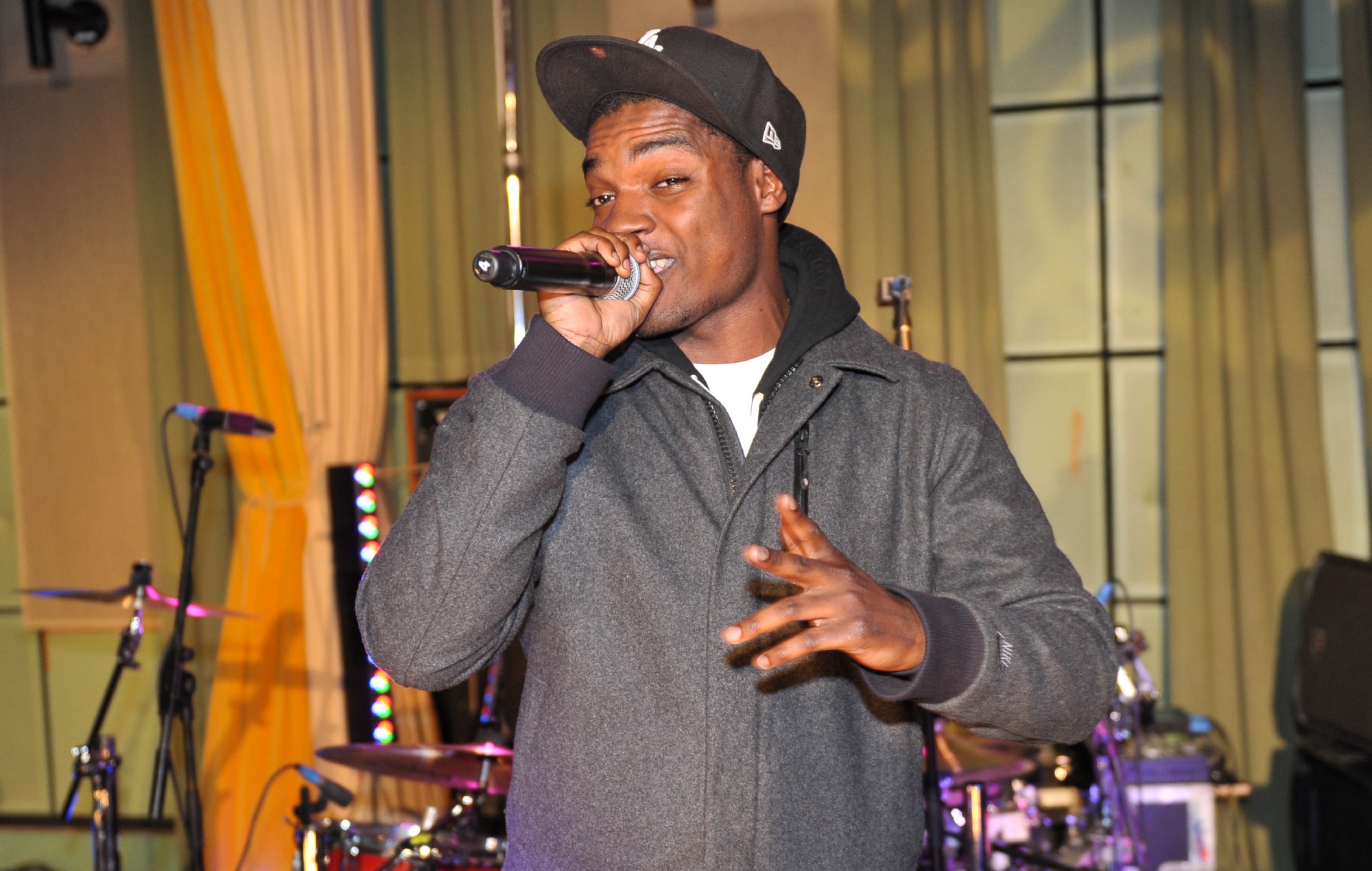 Wiley rende omaggio al grime MC Dot Rotten, morto all'età di 37 anni