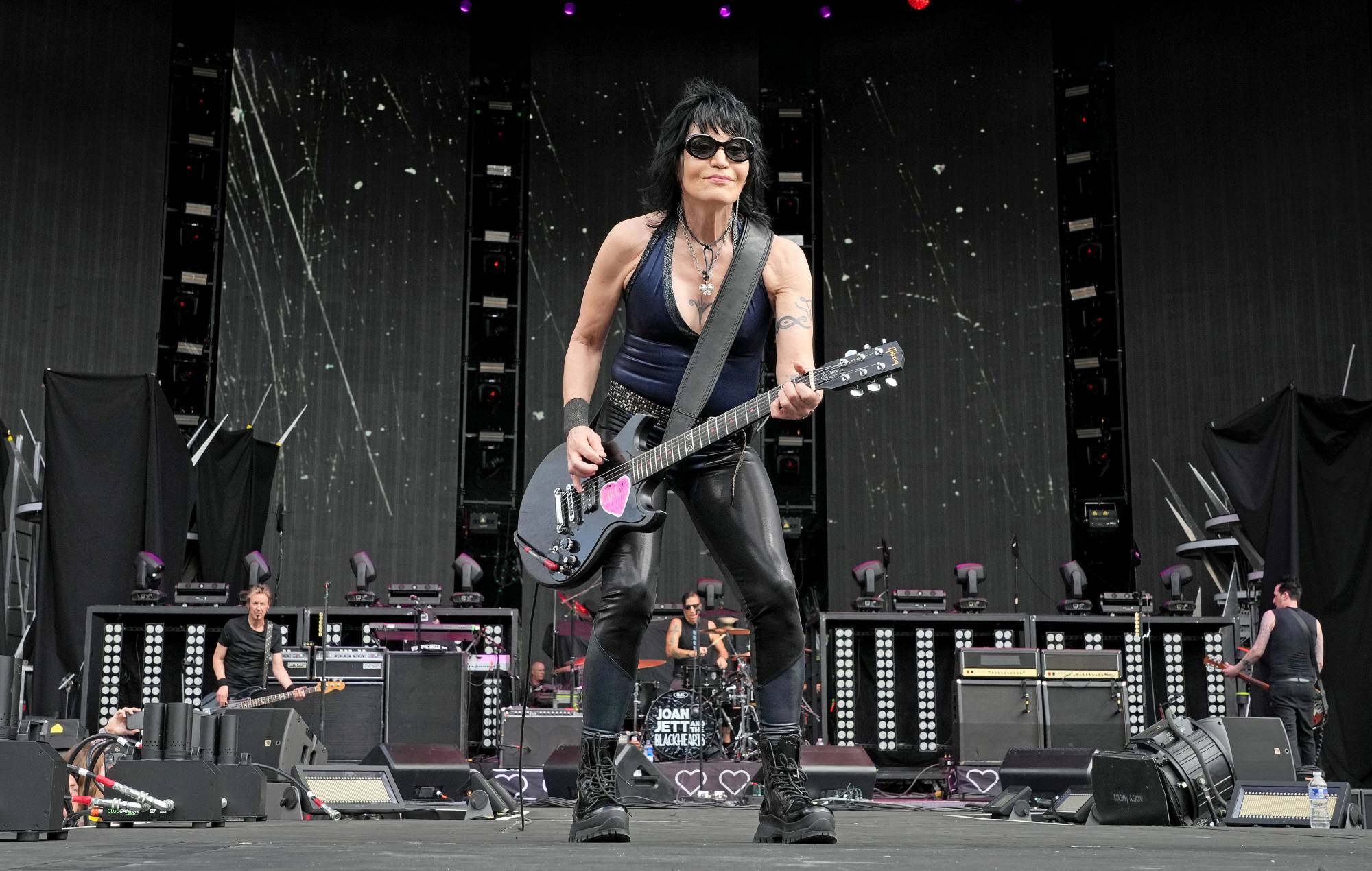 Joan Jett And The Blackhearts annunciano il primo tour da headliner nel Regno Unito dopo 16 anni per l'estate 2026
