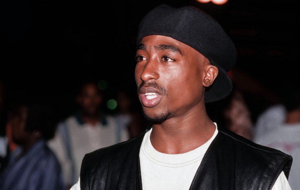 La famiglia di Tupac Shakur intenta una causa per omicidio colposo, chiedendo danni non specificati